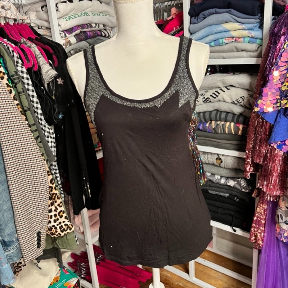 BEADED NECKLINE TANK